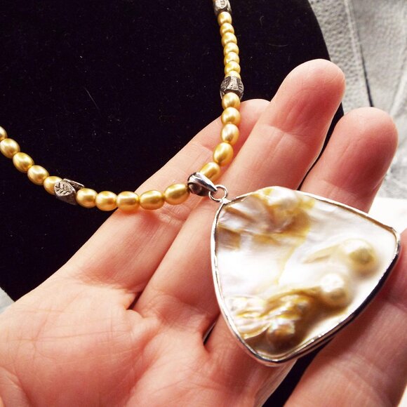 RARE CHAMPAGNE PEARLS 925 WITH 5 AKOYA BLISTER PEARLS...